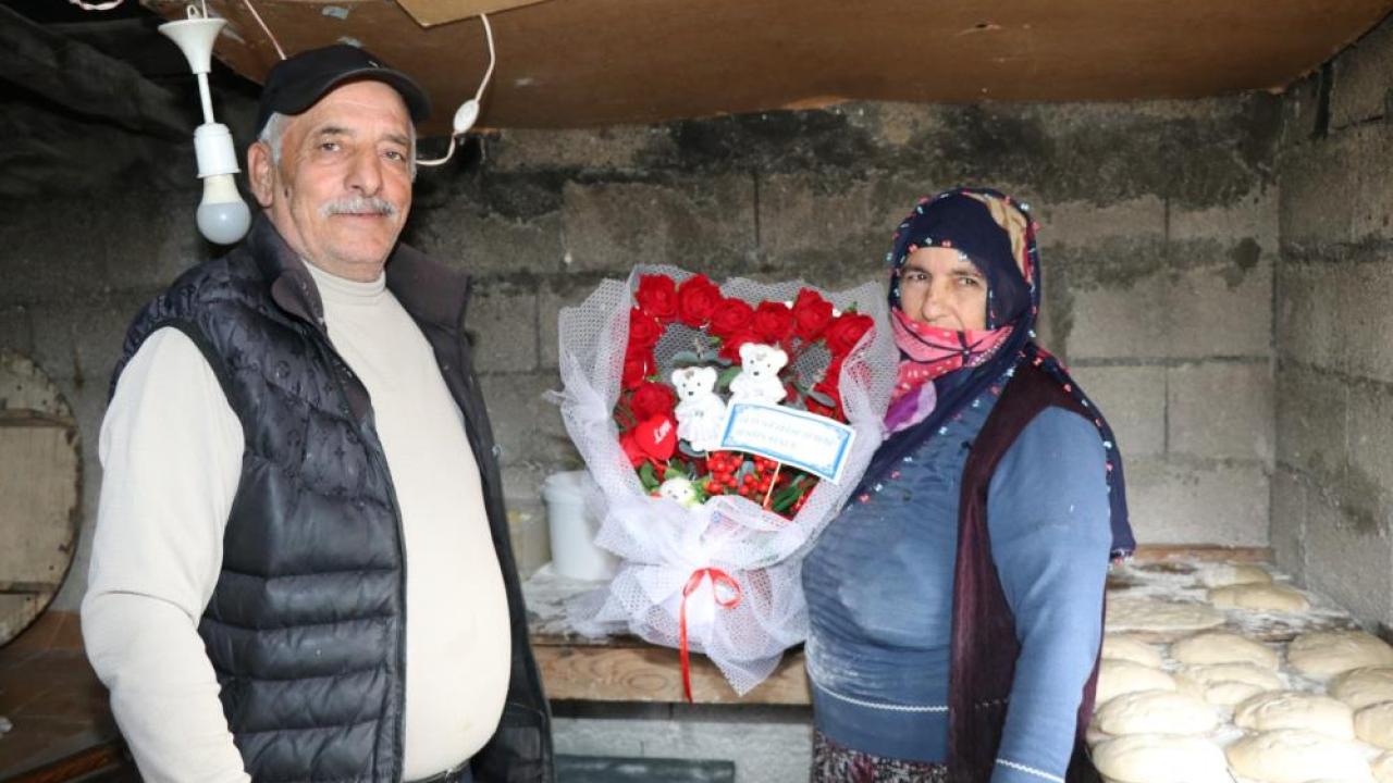 Oltu’da Yarım Asırlık Aşk: "Oltu Güzelse Sebebi Sensin Aynur"