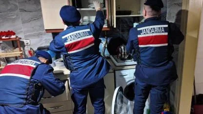 Jandarmadan Zehir Tacirlerine Darbe! Çanakkale’de 8 Kişi Cezaevine Gönderildi