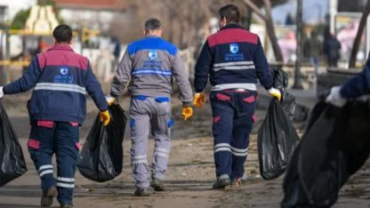 Kıyılarda fırtına temizliği