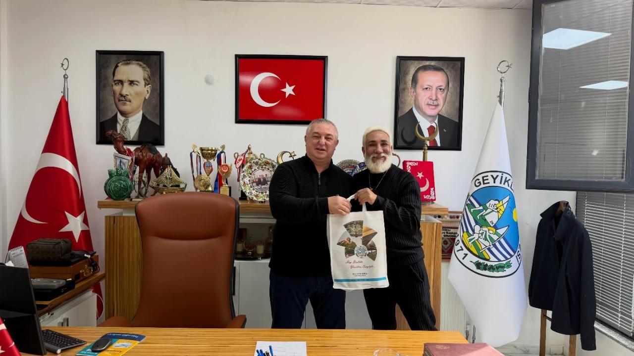 Geyikli’de Gönül Sofralarına Sanatçı Desteği: Başkan Oruçoğlu’ndan Tarık Mengüç’e Teşekkür