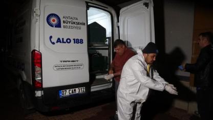 Antalya'da Sosyal Medya Buluşması Kanlı Bitti: 26 Yaşındaki Genç Evinde Katledildi