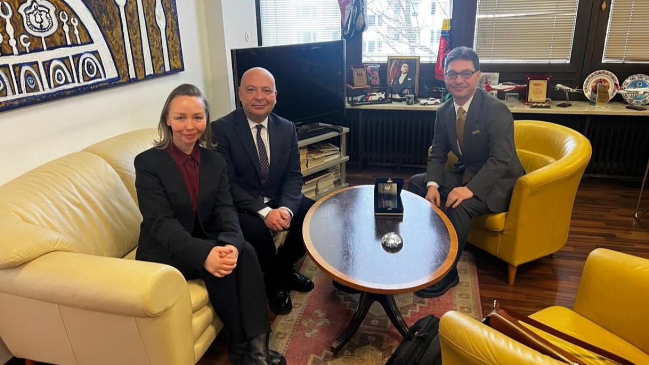 Başkan Göztepe'den Başkonsolos Erdoğan'a ziyaret