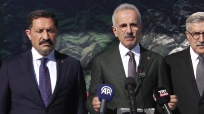 CANLI / Bakan Uraloğlu Dörtyol-Hassa otoyolu ve demir yolu şantiyesinde