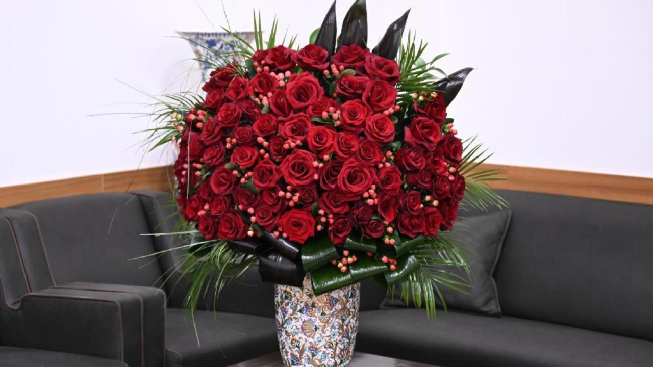 Bahçeli'den Erdoğan'a 72 gül