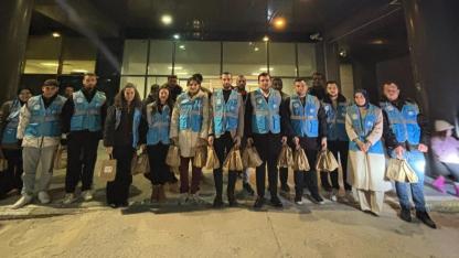 AK Gençlik’ten hastane mesaisine sahur desteği