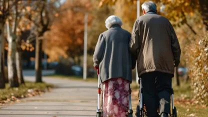 Türkiye’nin Yaşlanan Nüfusu İçin Yeni Model: Bakım Sigortası Teklifi TBMM Gündeminde