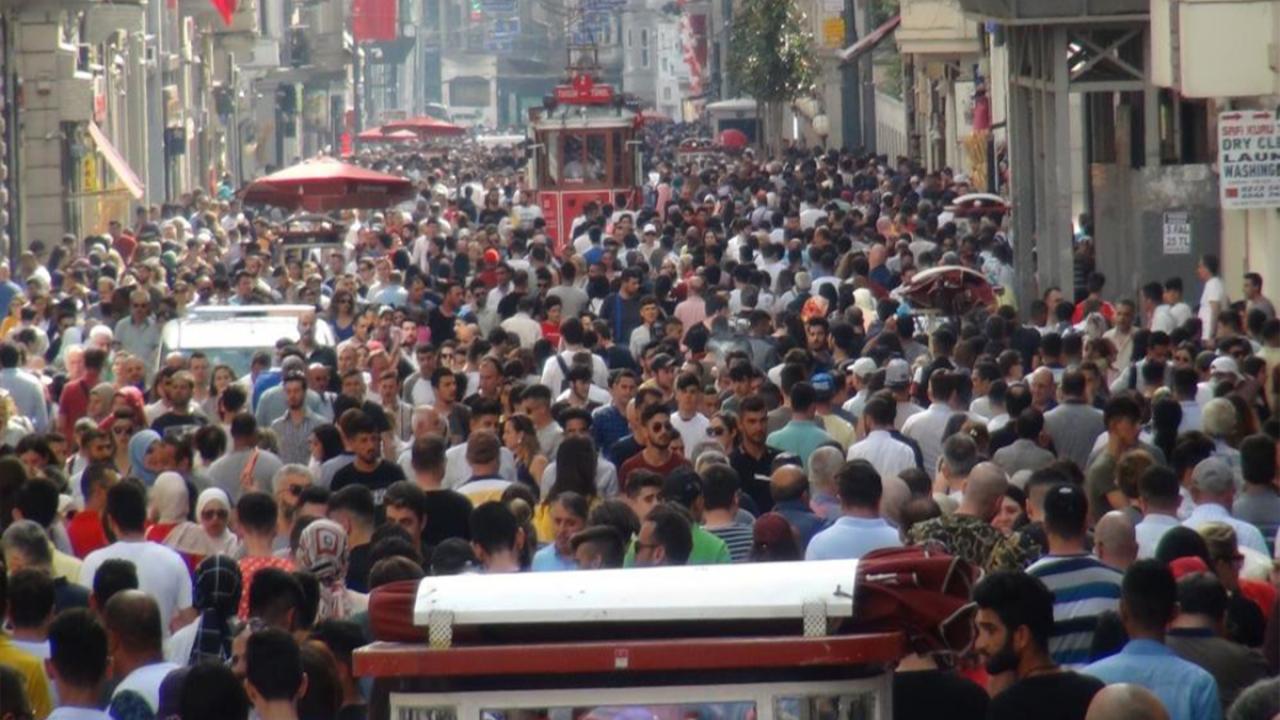 Türkiye'nin Yeni Nüfusu Açıklandı