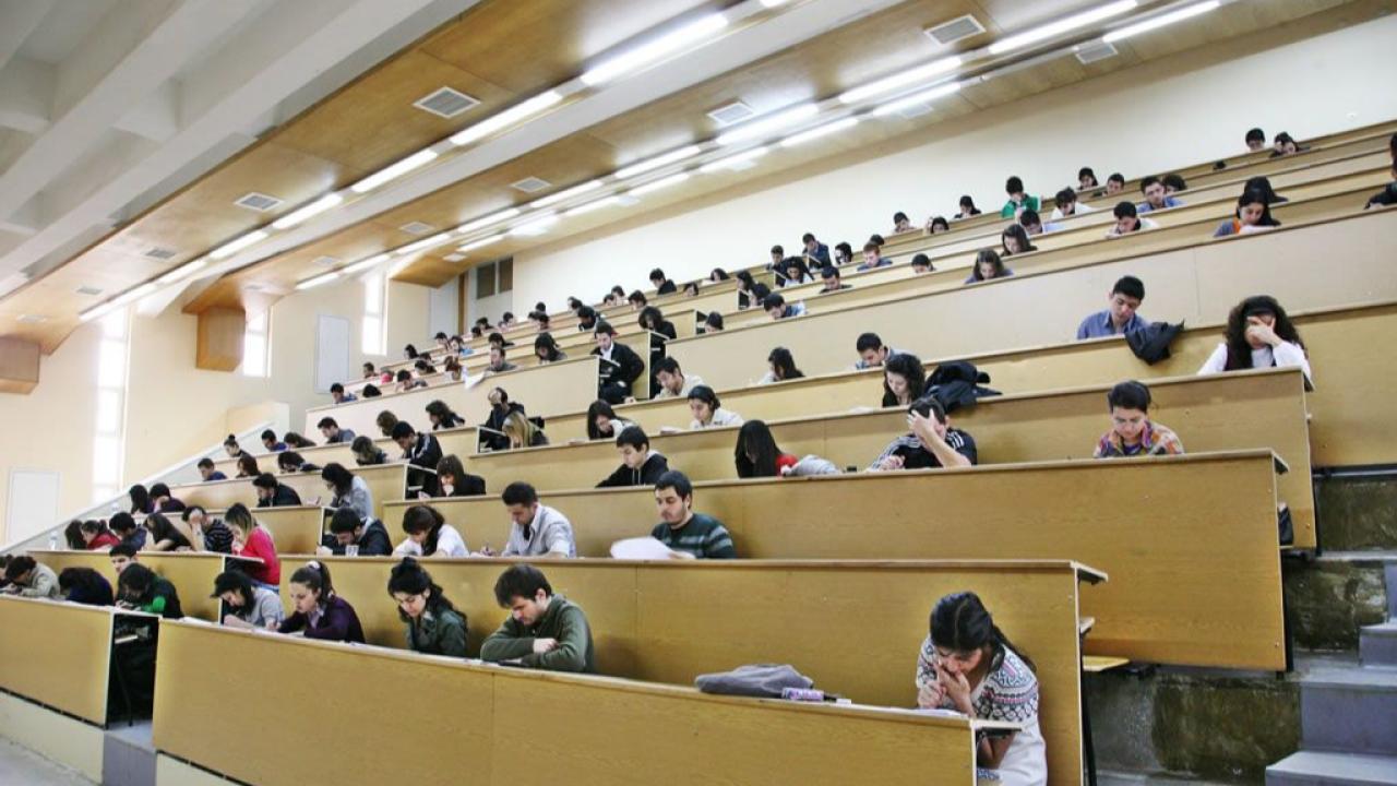 Üniversitede Kritik Değişiklik: Rektör Atamasından Maaşlara Kadar Her Şey Yenilendi!