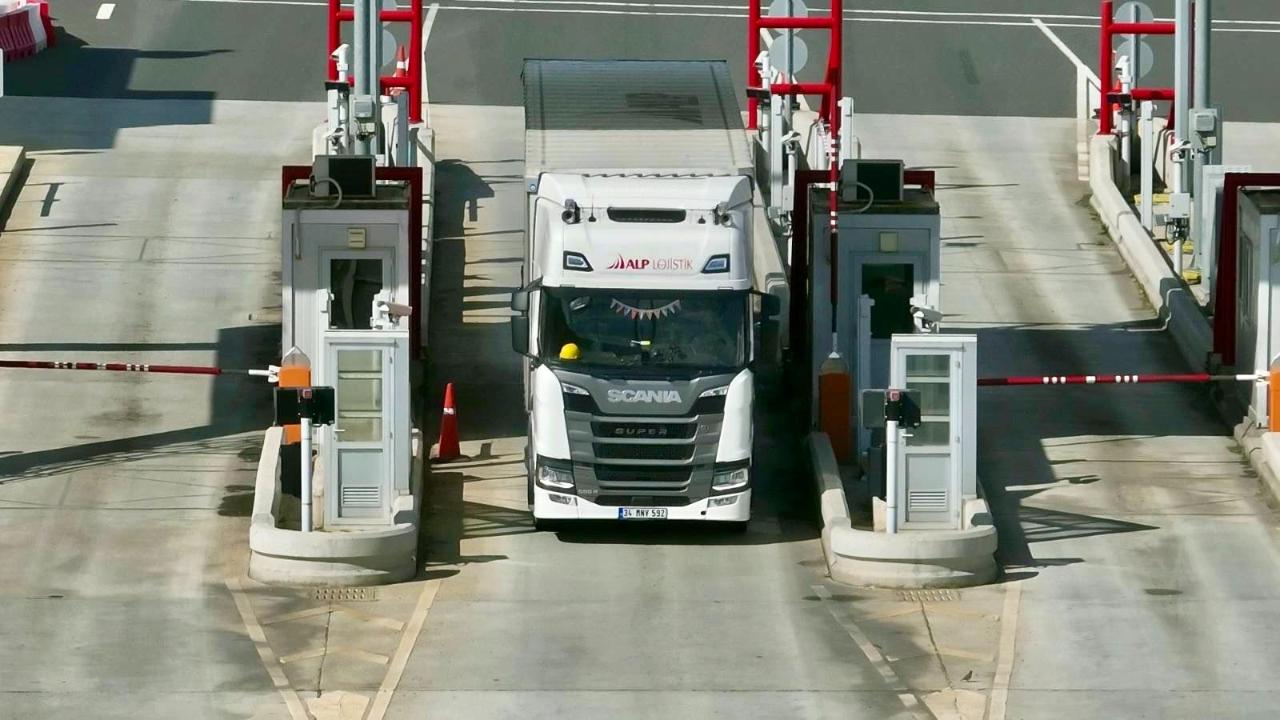 1915 Çanakkale Köprüsü’nde Sıkı Denetim: Jandarma Dronlu Denetim Yaptı