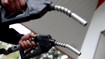 Akaryakıtta Dev Zam Dalgası! Motorine 6 Lira, Benzine 1 Lira... İşte Yeni Fiyat Listesi!