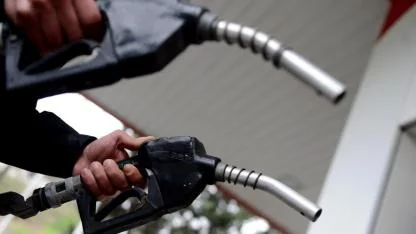 Akaryakıtta Dev Zam Dalgası! Motorine 6 Lira, Benzine 1 Lira... İşte Yeni Fiyat Listesi!