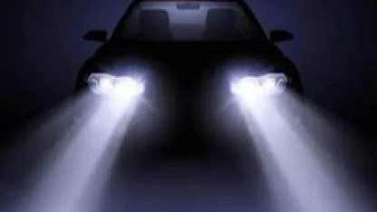 Araç Sahipleri Dikkat: O Farlar Artık Yasaklandı! Takana Dev Ceza, Araç Doğrudan Trafikten Men Edilecek!