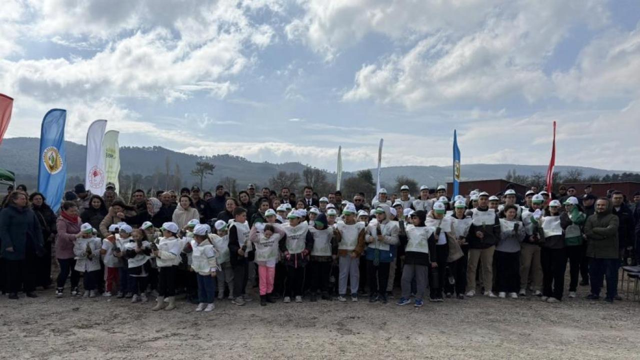 Ayvacık’ta Geleceğe Nefes: 1500 Fidan Toprakla Buluştu