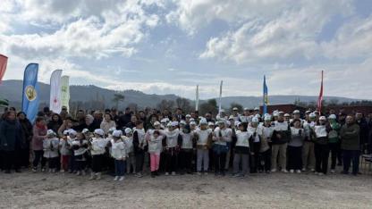Ayvacık’ta Geleceğe Nefes: 1500 Fidan Toprakla Buluştu