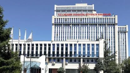 Bakanlıktan Yazılımcılara İhale Gibi İlan! 11 Personel Alınacak, Ücretler Tavan Yaptı