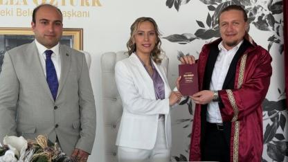 Başkan Atilla Öztürk Genç Çiftin Mutluluğuna Ortak Oldu