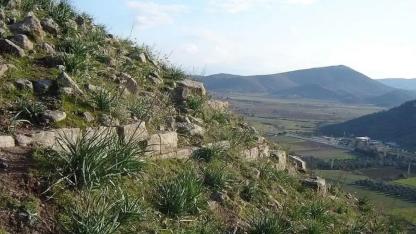 Bayramiç Cazgırlar Köyü’nde Yeni Yasaklar! Kale Tepe İçin 3 Yıllık Kritik Süreç Başladı