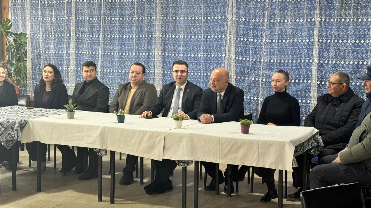 Bozcaada Zübeyde Hanım Çay Bahçesi’nde Bayram Coşkusu: Ada Halkı Bir Araya Geldi!