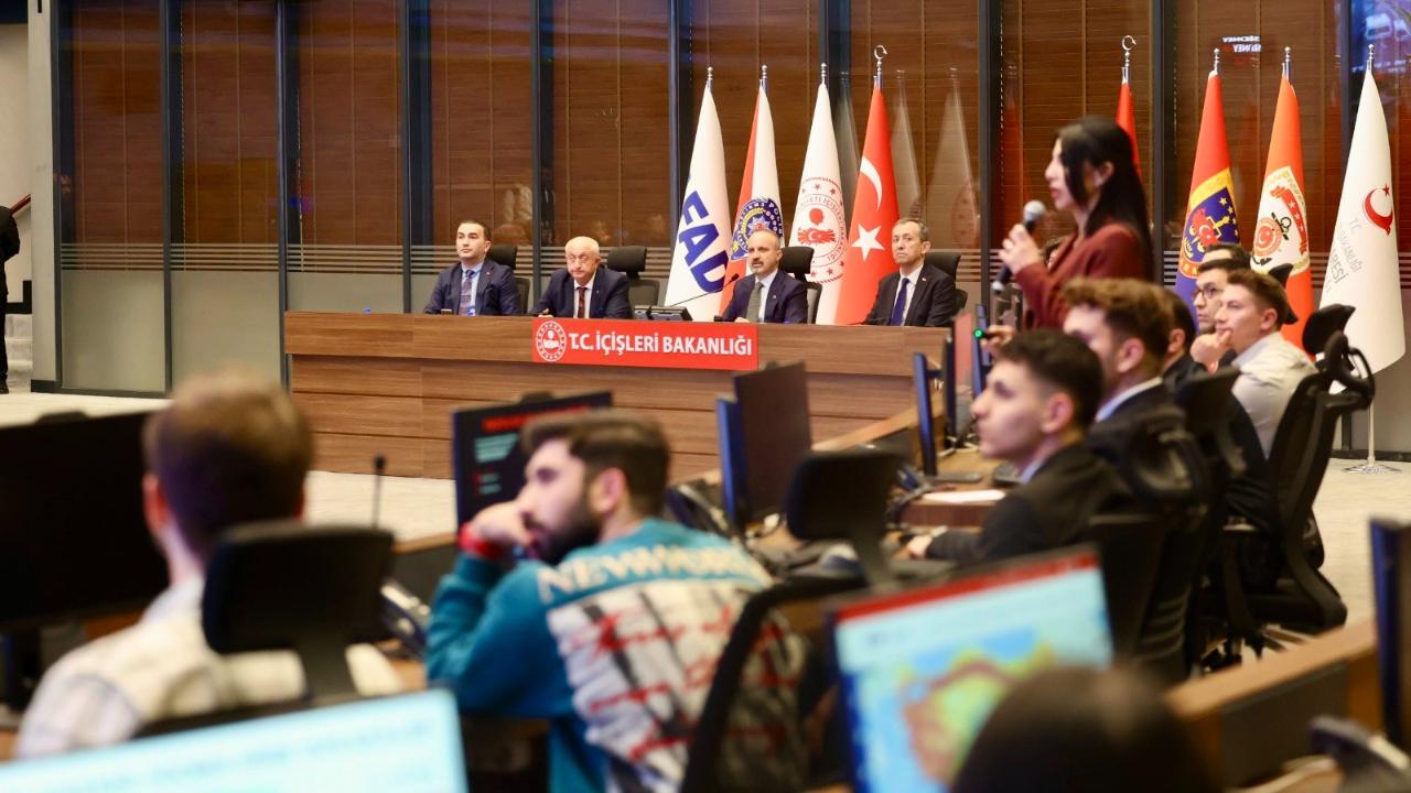 Bülent Turan’dan Dikkat Çeken Sözler! “Bugün ‘Aleviyim’ Demek Kolay Ama…