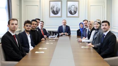 Bülent Turan’dan Sanal Bahisle Mücadele Mesajı: Aileni Koru!