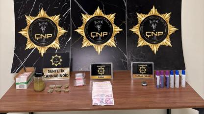 Çanakkale Emniyeti Rakamları Paylaştı: Bir Haftada 17 Firari Yakalandı! 4 Kişi Tutuklandı