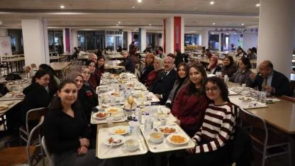 Çanakkale Valisi Ömer Toraman Öğrencilerle İftarda Buluştu