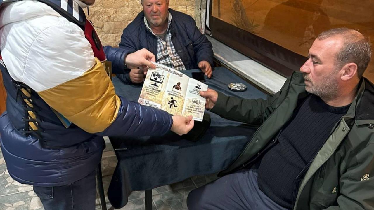 Çanakkale'de Jandarmadan Siber Operasyon: Dijital Tuzaklara Karşı 240 Vatandaş Uyarıldı!