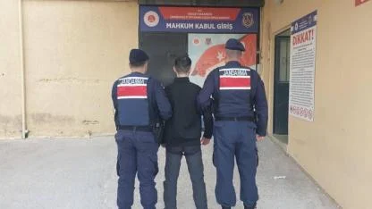 Çanakkale'de Jandarmanın Dedektiflerinden Kaçamadı! Firari Hırsız İsmetpaşa'da Yakalandı