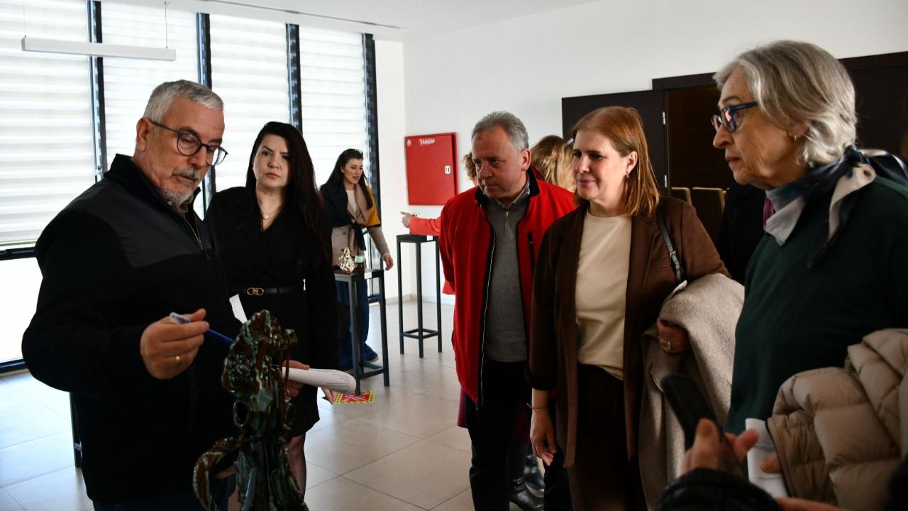 ÇTSO’da Sanat Dolu Açılış: “Biçim, Anlam, Kimlik” Sergisi Görücüye Çıktı