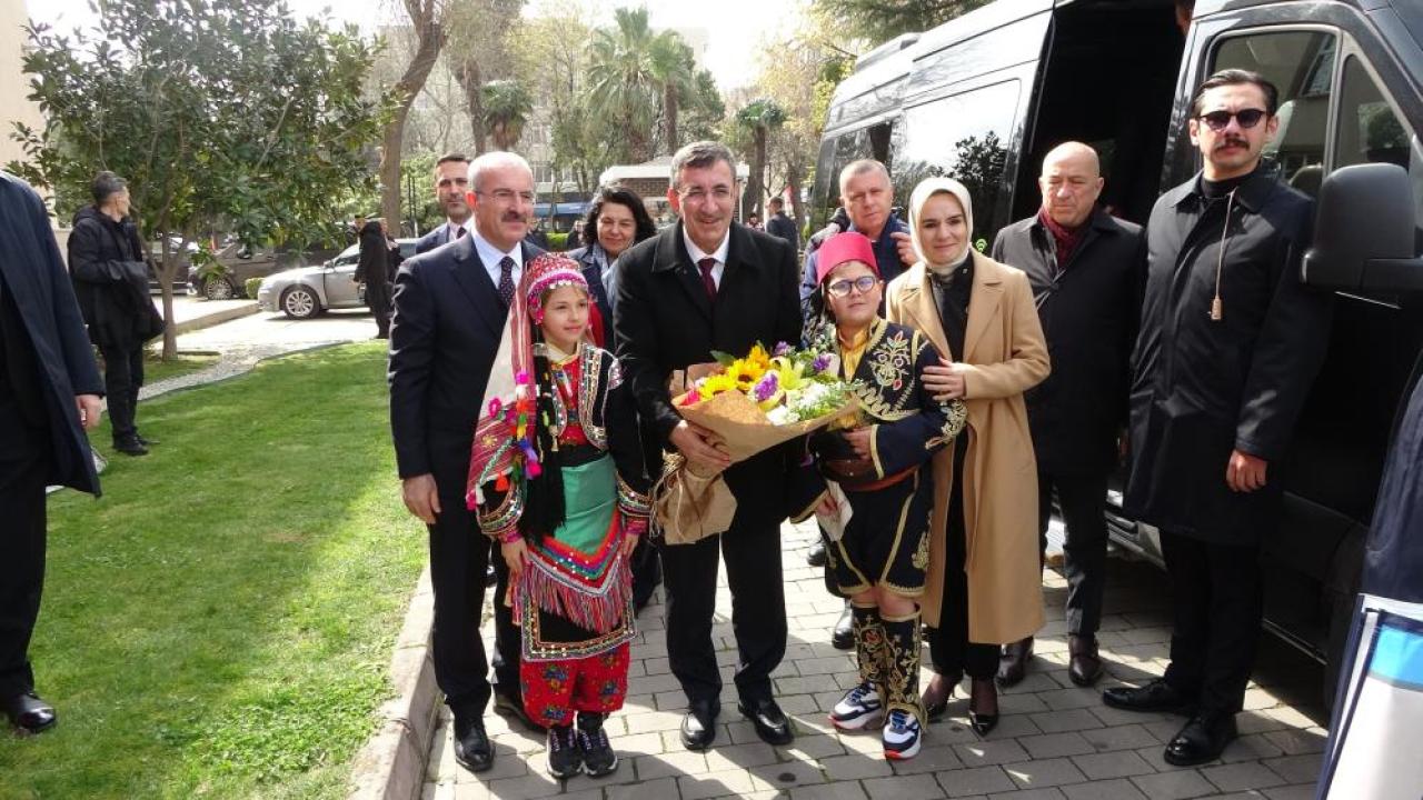 Cumhurbaşkanı Yardımcısı Cevdet Yılmaz’dan Çanakkale Valiliğine ziyaret