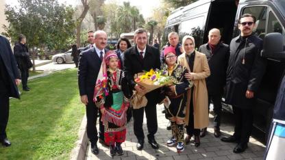 Cumhurbaşkanı Yardımcısı Cevdet Yılmaz’dan Çanakkale Valiliği'ne ziyaret