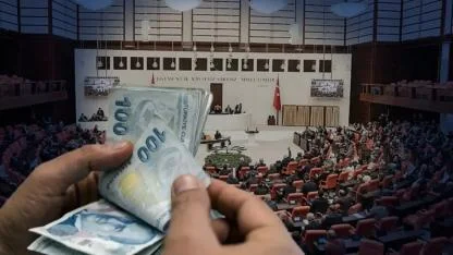 Emekliye "Yarım Asgari Ücret" Müjdesi! İYİ Parti’den İkramiye İçin Dev Kanun Teklifi