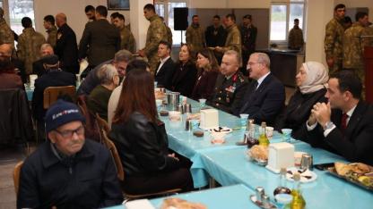 Gelibolu'da Gönül Sofrası: Şehit Aileleri ve Gaziler İftarda Bir Araya Geldi!