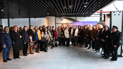 Kadınların Mücadelesi Sanata Dönüştü: "Direnç ve Umudun Renkleri" Ziyarete Açıldı