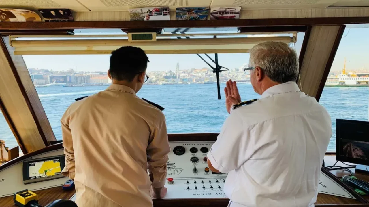 Kıyı Emniyeti'nden Dev Alım: 10 Kılavuz Kaptan Alınacak! İşte Şartlar...