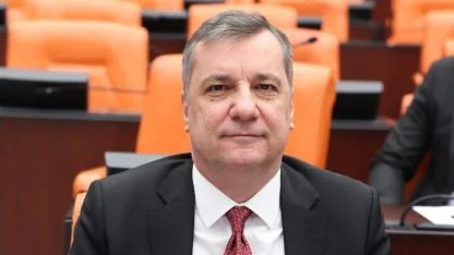 Özgür Ceylan'dan Meclis'te Mazot Tepkisi: Çiftçinin Sırtına 50 Günde 810 Lira Daha Yüklendi