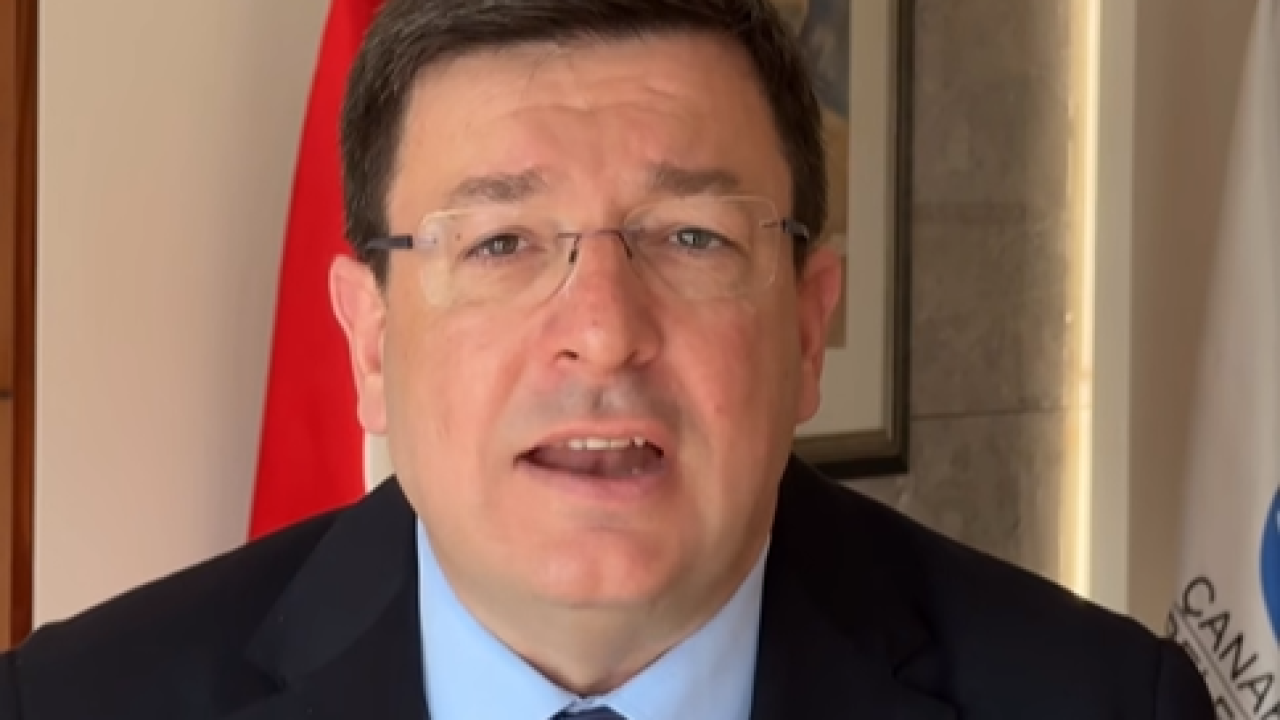 Özgür Özel yarın Çanakkale’de! Başkan Erkek’ten Cumhuriyet Meydanı için kritik mesaj