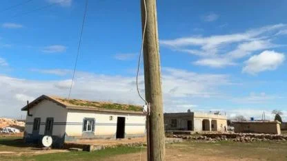 Pes Dedirten Kaçak Elektrik Yöntemi: Elektrik Direği Oyup 20 Metrelik Gizli Hat Çektiler!