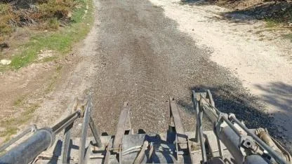 Yağışların izi mavi toprak ile siliniyor