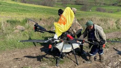 Hacıpehlivan'da dronla gübreleme dönemi