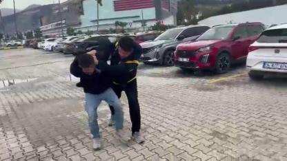 Akaryakıt İstasyonunda Sapık Kabusu: 15 kadının gizlice fotoğraf ve videolarını çekti!