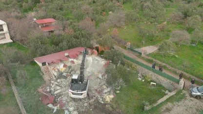 Çanakkale'de kaçak yapıya geçit yok! Mevzuata aykırı 31 yapı yıkıldı