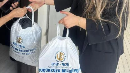 Küçükkuyu'da büyüklere bayram sürprizi