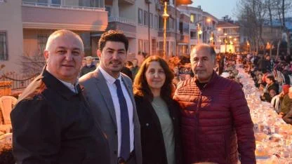 Küçükkuyu'da geleneksel iftar sofrası