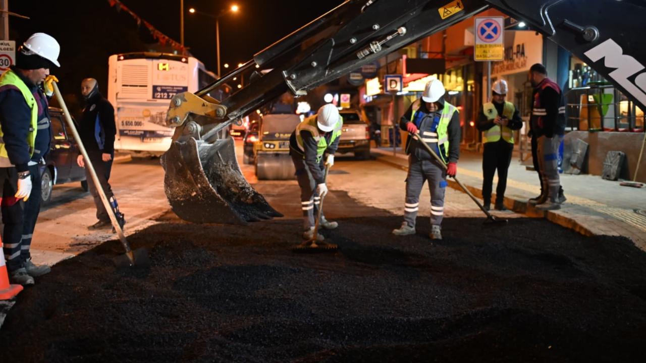 Çanakkale’de Trafik Akarken Konfor Artıyor: Gece Mesaisiyle Yollar Yenileniyor