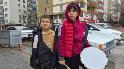 Hem Okul Harçlığı Hem Hayaller: Eskişehirli Minik İkiliden Bayram Güzelliği!