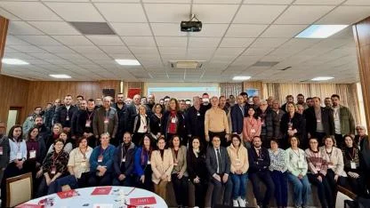 CHP heyeti Parti Okulu Yönetici Eğitimi programında buluştu