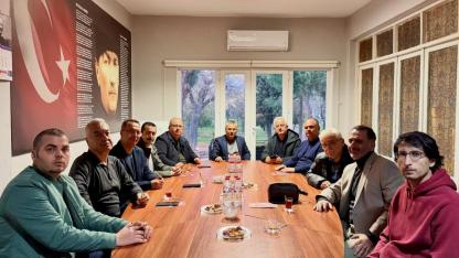 CHP heyetinden Özgür Özel mitingi için sendikalara davet