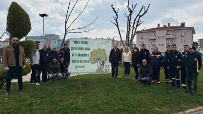Atilla Öztürk Kolları Sıvadı: Lapseki’nin meşhur meyveleri artık Kordonda!