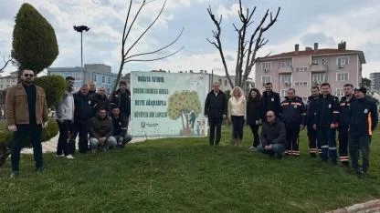 Atilla Öztürk Kolları Sıvadı: Lapseki’nin meşhur meyveleri artık Kordonda!